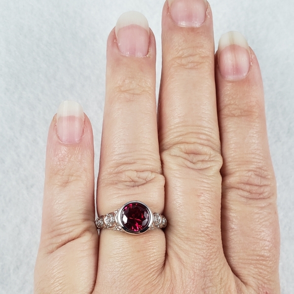 Sterling Bezel Set Red Ring - Picture 6 of 8